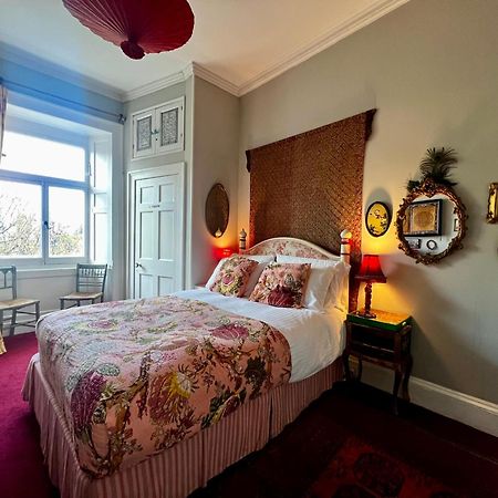 Central Apartment With Parking, Original Art And Antiques EDI Exteriér fotografie