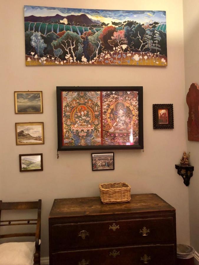 Central Apartment With Parking, Original Art And Antiques EDI Exteriér fotografie