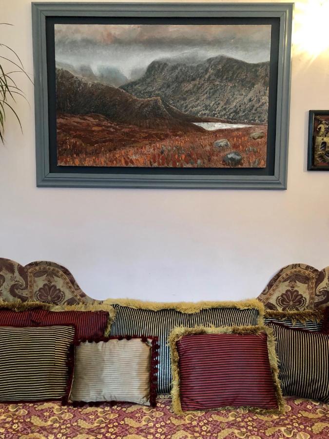 Central Apartment With Parking, Original Art And Antiques EDI Exteriér fotografie