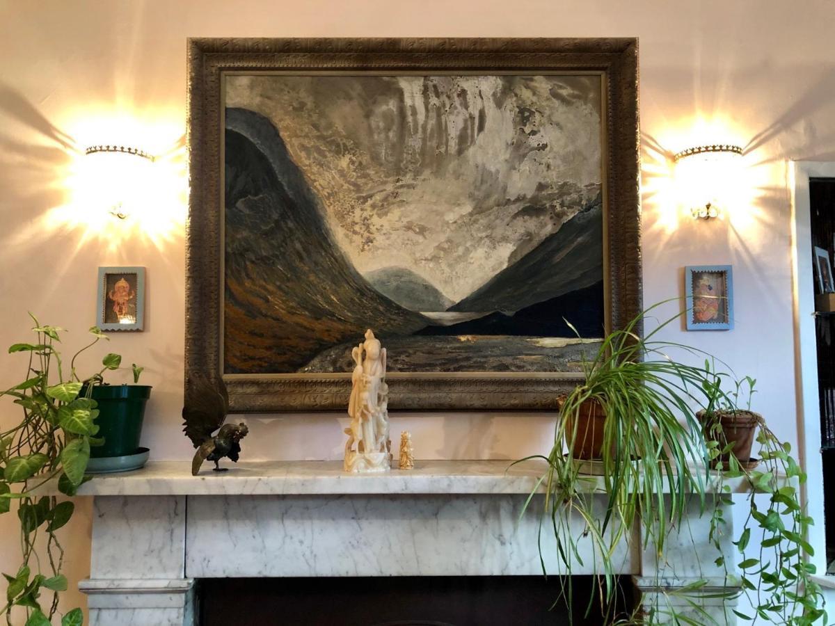 Central Apartment With Parking, Original Art And Antiques EDI Exteriér fotografie