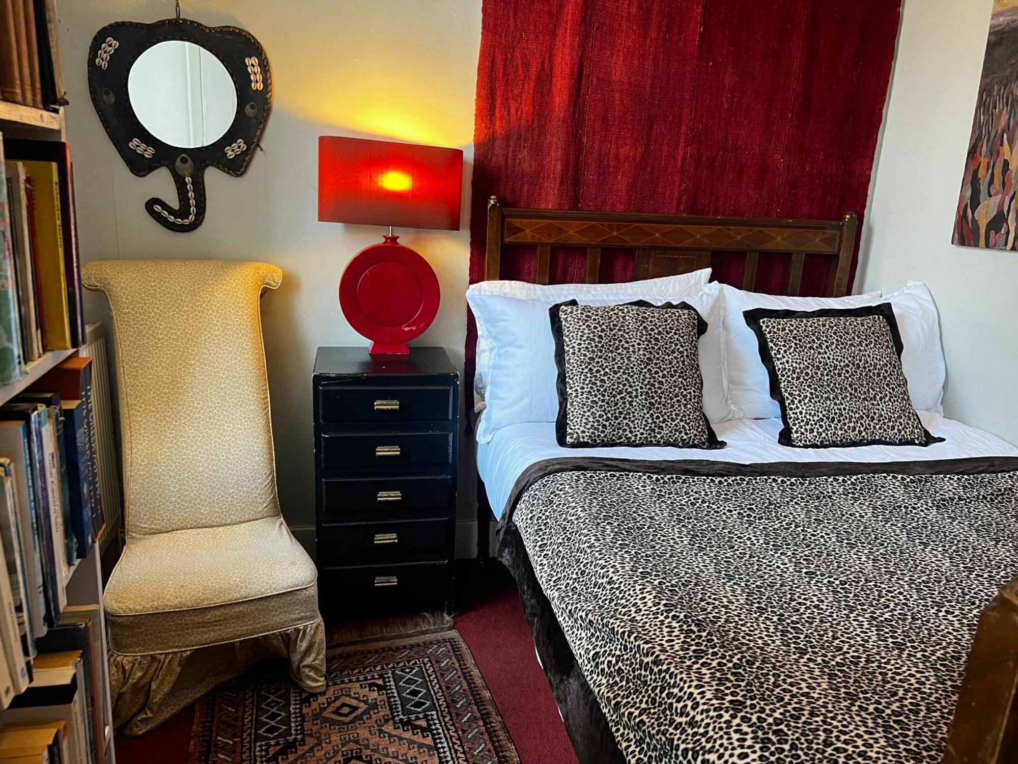 Central Apartment With Parking, Original Art And Antiques EDI Exteriér fotografie
